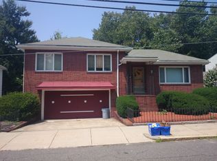 185 Hackensack Rd, Chestnut Hill, MA 02467