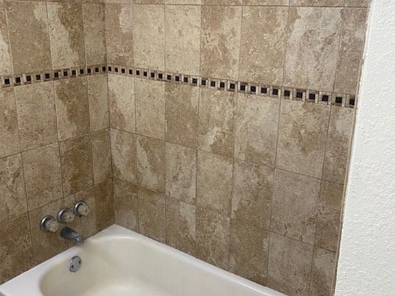 5th image of 5257 Polan Ln