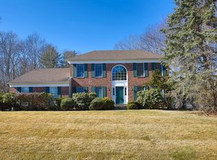 31 Gavins Pond Rd, Sharon, MA 02067