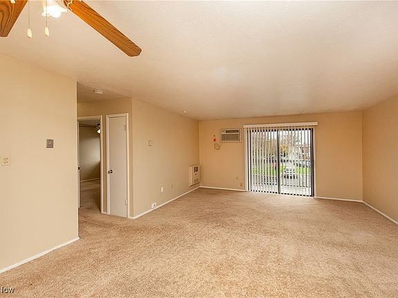 4th image of 23855 David Dr Unit 209