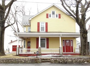 1223 Newport Rd, Manheim, PA 17545