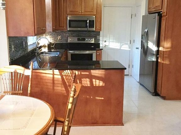 3rd image of 3613 Pine Knoll Ct