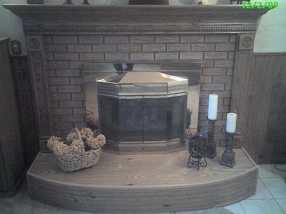 Fireplace w/ Beautiful Mantle