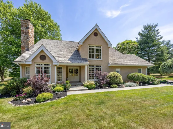 5 Brampton Rd, Malvern, PA 19355