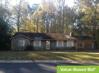 881 Tall Deer Dr, Fairburn, GA 30213