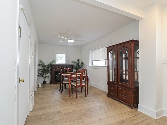 5th image of 91 Ardmore St