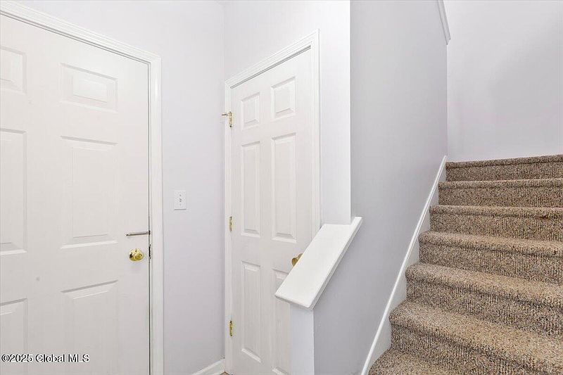 5th image of 503 Worthington Terrace