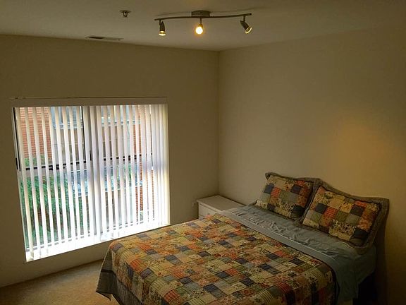 3rd image of 1222 Chicago Ave APT 301