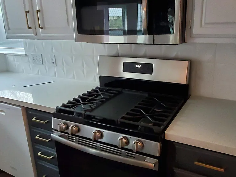 5747 Malcomboro Dr — Photo 4