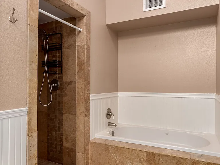 11115 E Mercer Ln — Photo 19