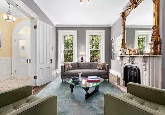 4th image of 382 Vanderbilt Ave