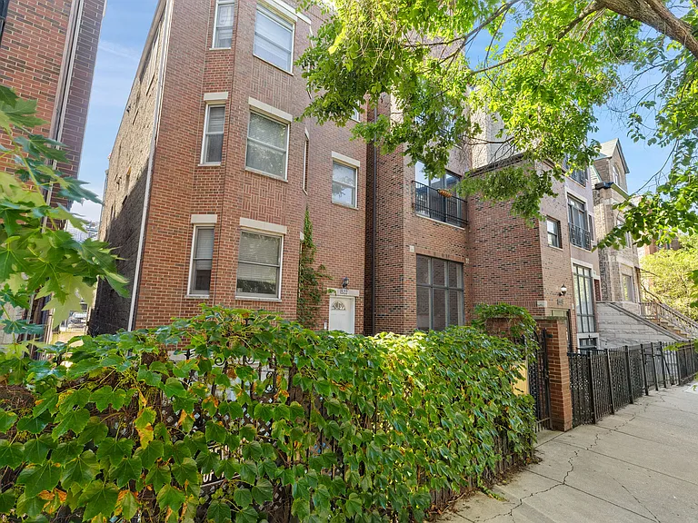 1522 N Bosworth Ave #2 — Photo 1