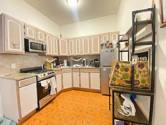 Rented by Dream Space Realty | media 21