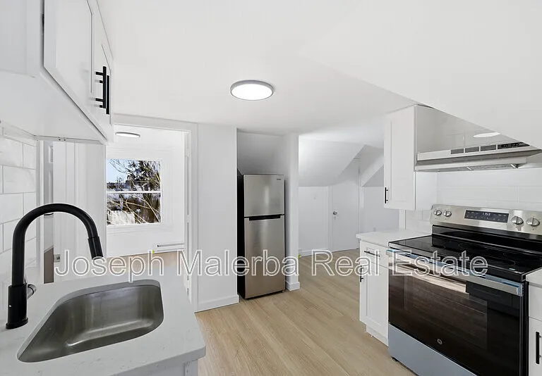 159 Connecticut Ave — Photo 5