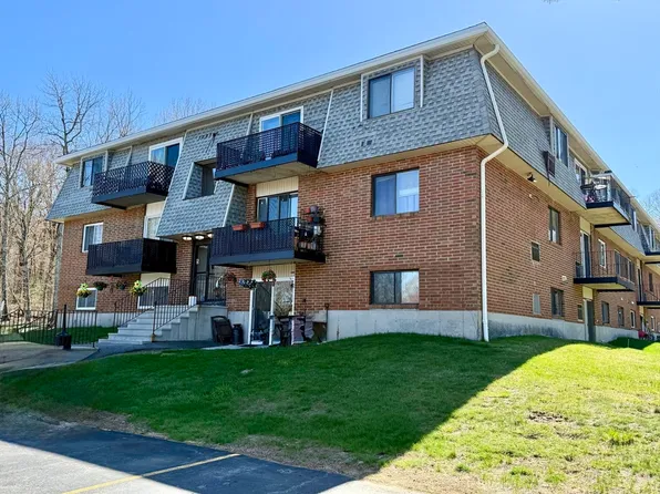 176 Maple Ave APT 5-25, Rutland, MA 01543