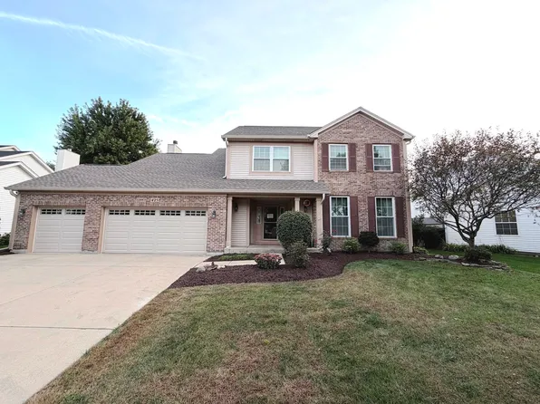 425 Lennox Dr, Oswego, IL 60543