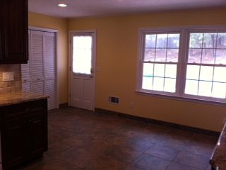 4th image of 4485 Cove Island Dr NE