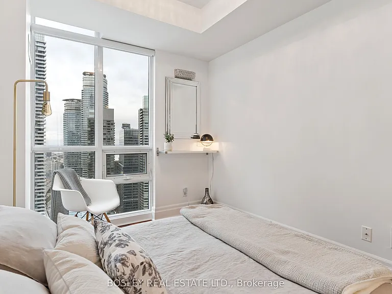 16 Harbour St #4501 — Photo 16