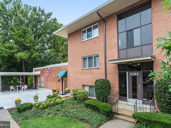 4th image of 10312 Rockville Pik #302