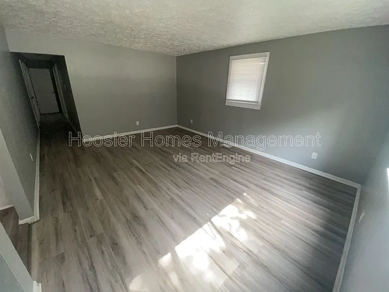 712 N Linwood Ave — Photo 3