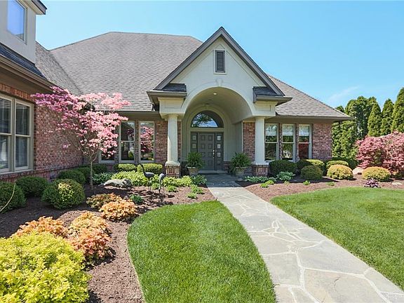 3rd image of 328 Yankee Trace Dr