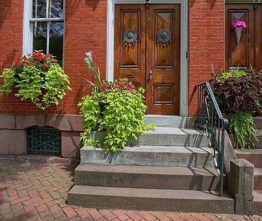 4th image of 17 N Shippen St
