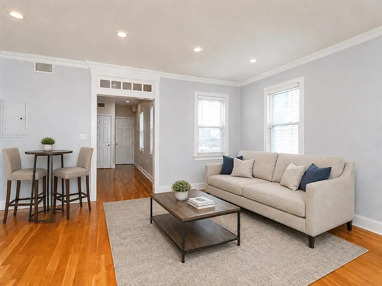 68 High St #4 — Photo 2