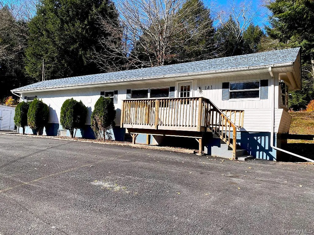 2 bed, 1.5 bath, 720 sqft, $1,500 — Photo 2