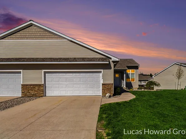 1249 S Village Cir, Kalamazoo, MI 49009