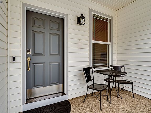 2nd image of 5398 Donohoe Ave