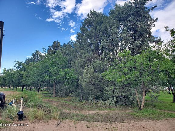 2nd image of 3610 Sparrow Rd