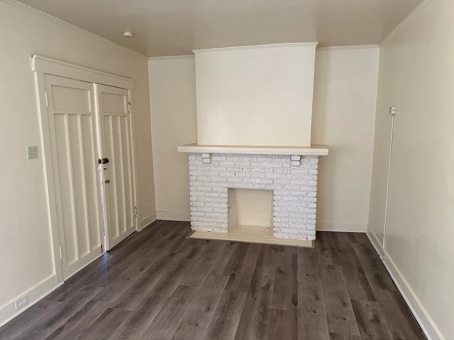 Studio, 450 sqft, $1,600 — Photo 3