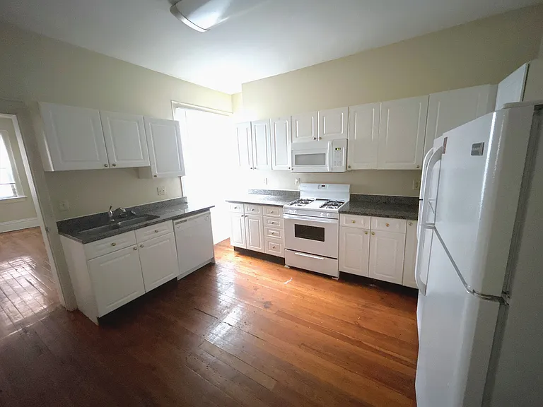 151 Chittenden Ave #151 — Photo 9