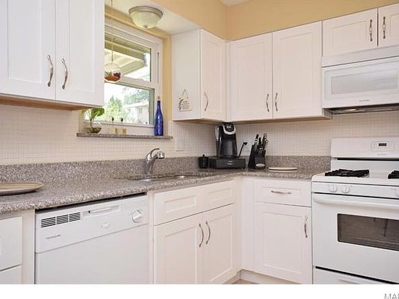 4th image of 3424 Haas Ave