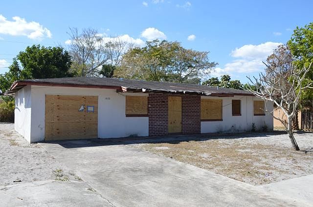 1st image of 1620 SE Apache Avenue