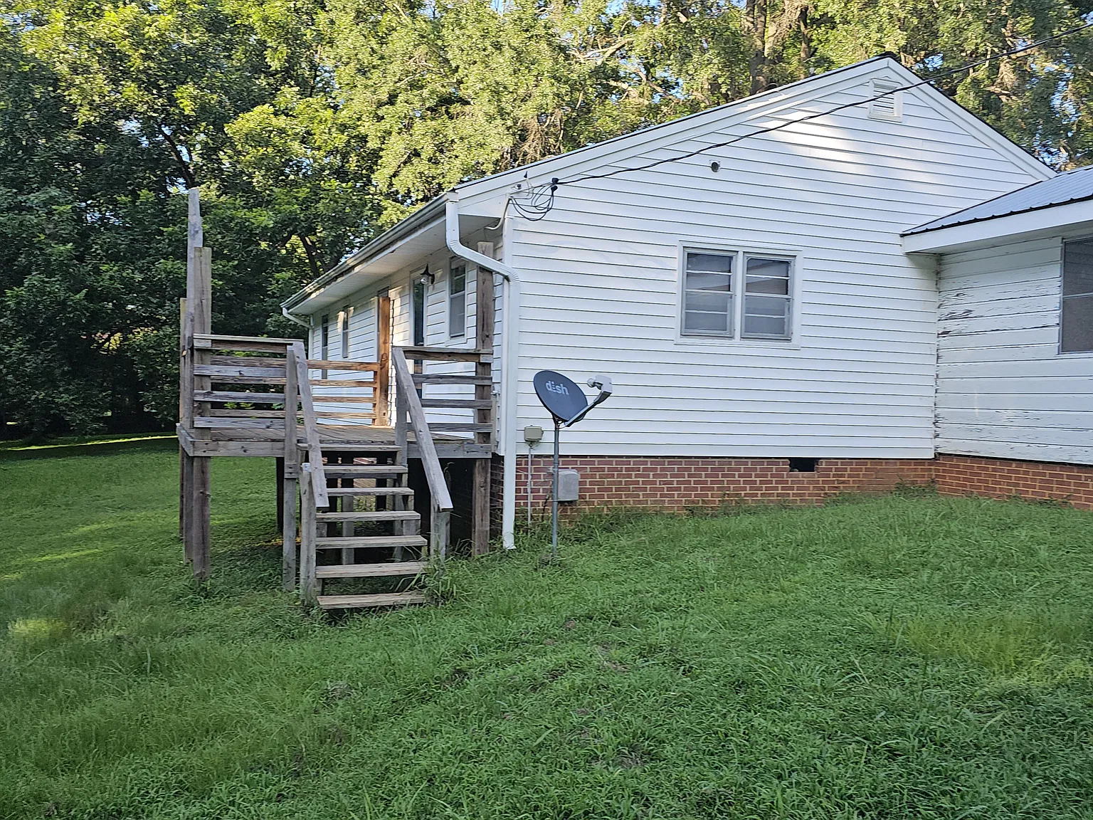 3 bed, 1133 sqft, $1,350 — Photo 2