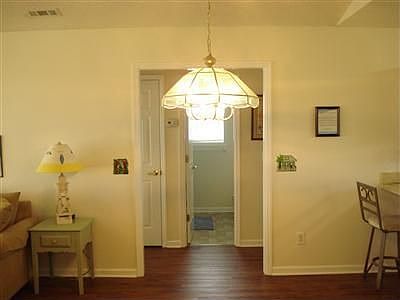 4th image of 1406 E Beach Dr