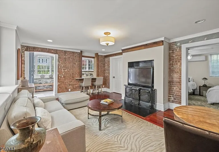 350 South St #2 — Photo 38