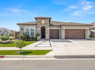 1734 N Park Avenue, Clovis, CA