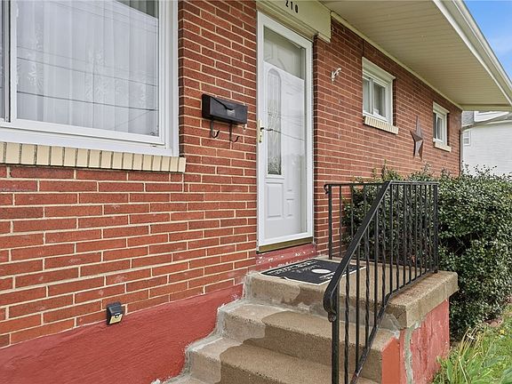 3rd image of 210 N 16th Ave