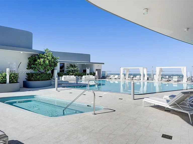 1000 Brickell Plz #Penthouse 5106 — Photo 10