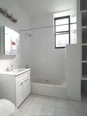 Rented by City Connections Realty | media 23