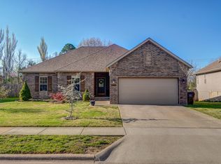 1168 S Maple Grove Ave, Springfield, MO 65804