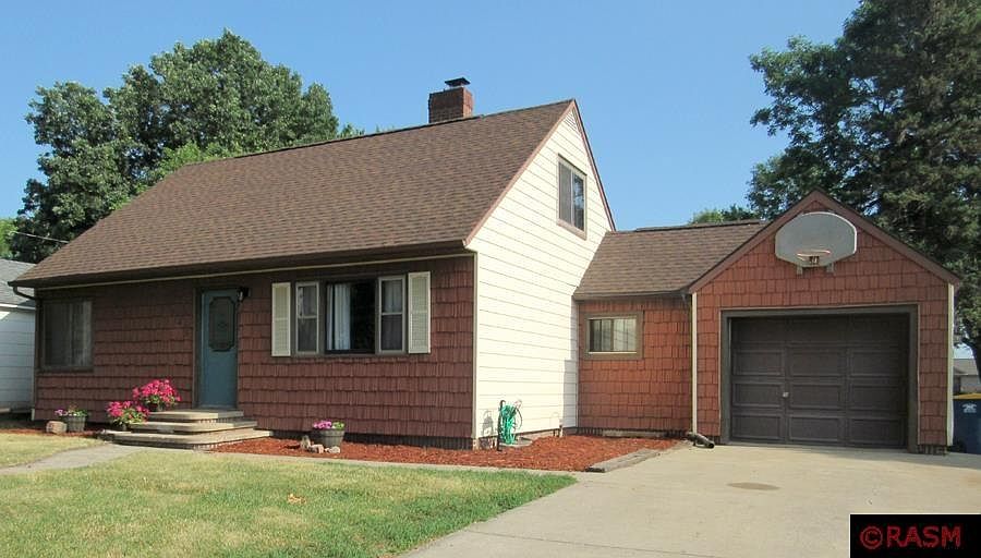 535 E 11th St, Gibbon, MN 55335 Zillow