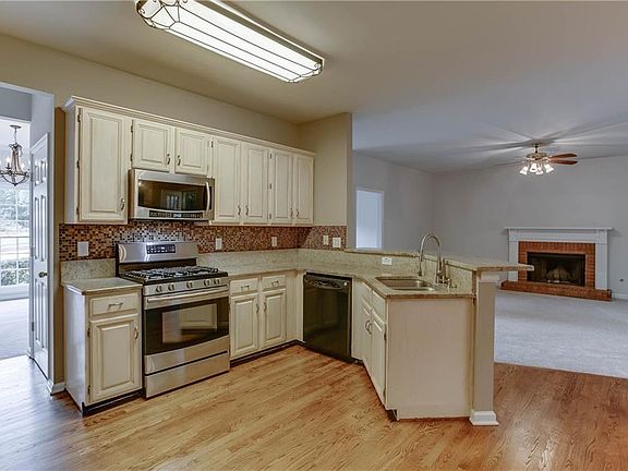 2nd image of 2060 Waters Ferry Dr