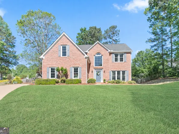 668 Sweetfern Ln, Sugar Hill, GA 30518