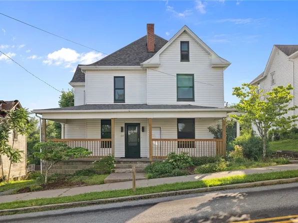 227 Wayne St, Claysville, PA 15323