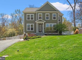 8112 Wingfield Pl, Alexandria, VA