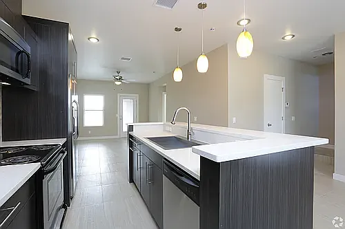 Moderno Village Apartments and Town Homes — Photo 122