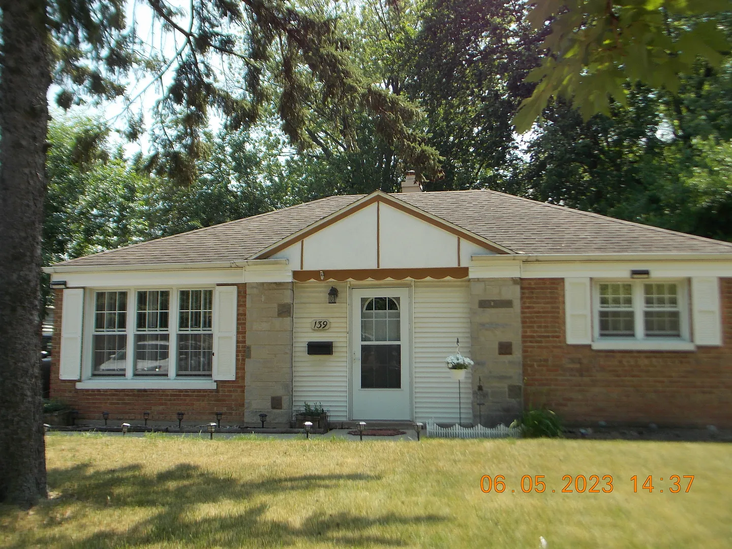 139 Sauk Trl photo 1